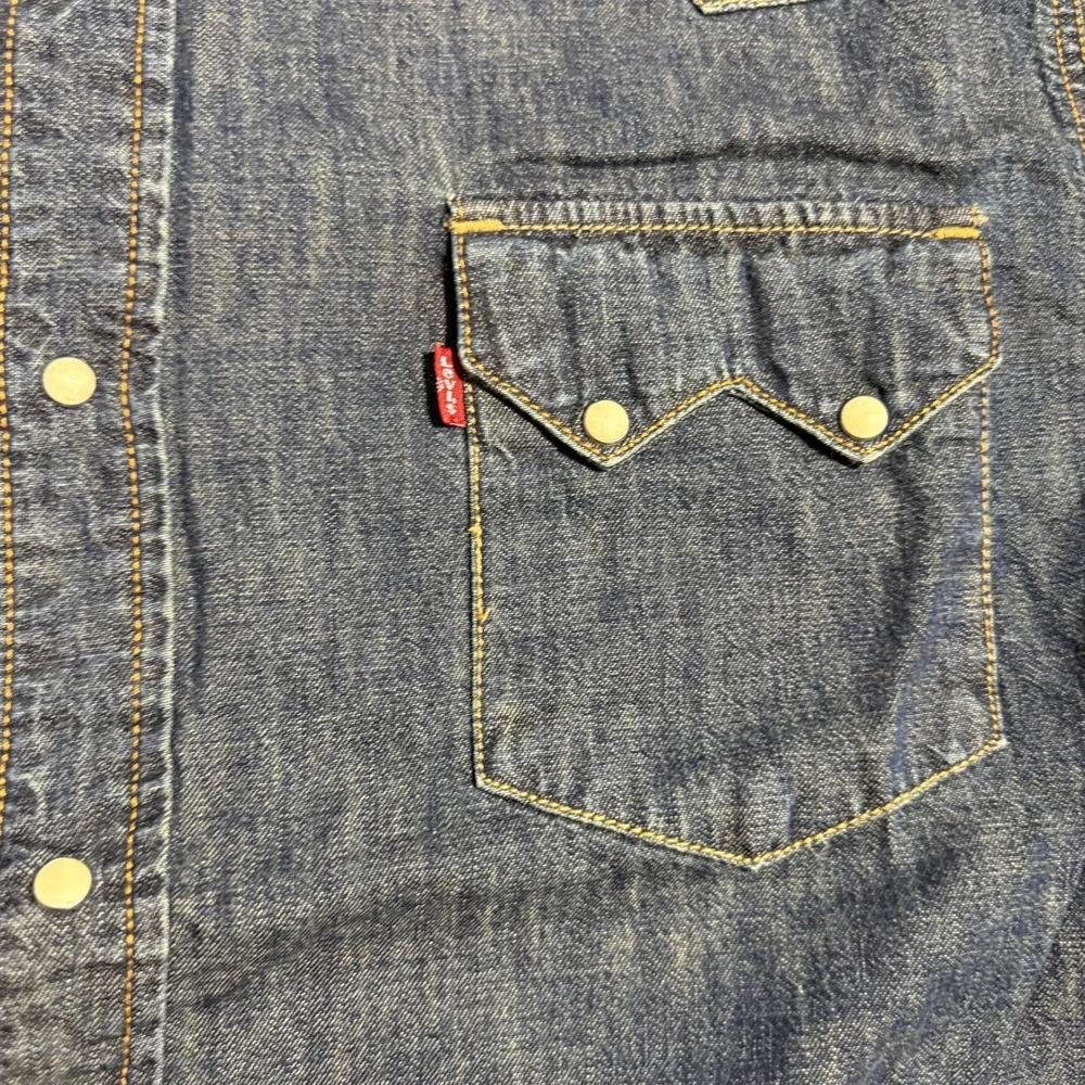 Levis Mens XL Blue Denim Western Long Sleeve Pearl Snap Shirt Medium Wash Cotton